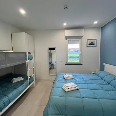 Casa Al Mare Per Grandi Gruppi Holiday home Marina di Montemarciano