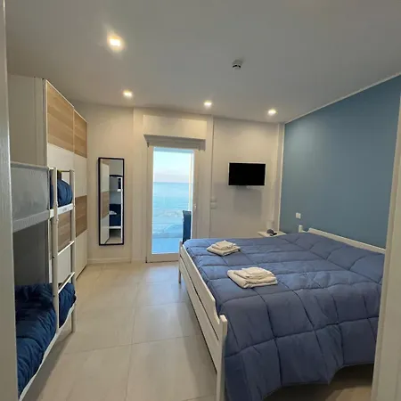 Casa Al Mare Per Grandi Gruppi Marina di Montemarciano