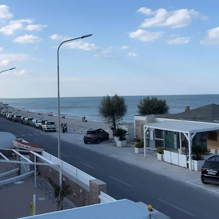 Casa Al Mare Per Grandi Gruppi Holiday home *