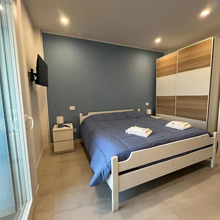 Casa Al Mare Per Grandi Gruppi Vakantiehuis Marina di Montemarciano