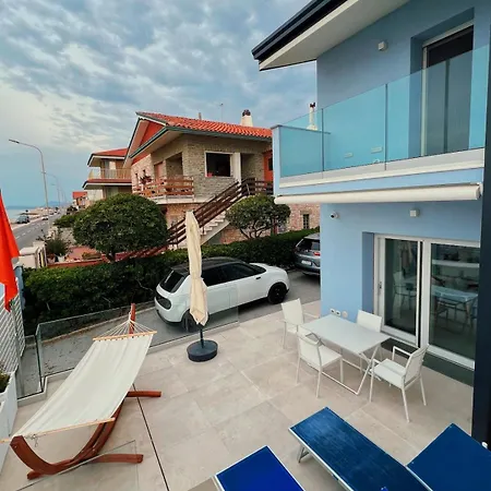 Casa Al Mare Per Grandi Gruppi Marina di Montemarciano