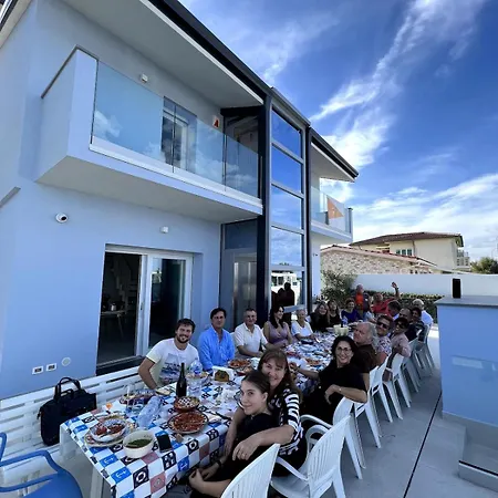 Сasa de vacaciones Casa Al Mare Per Grandi Gruppi Marina di Montemarciano