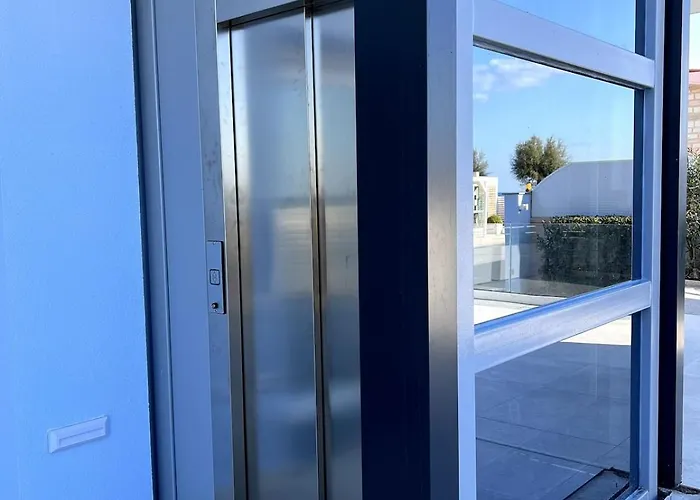 Casa Al Mare Per Grandi Gruppi